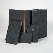 Ежедневник недатированный Muse, черный, формат А5, с оранжевой декоративной полосой, блок в линейку Черный