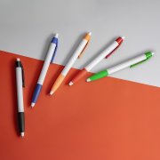 Ручка шариковая N9 с грипом Белый арт. 22809/01/24 Ручка шариковая N9 с грипом Белый арт. 22809/01/24