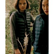 Женский стеганый жилет Iqoniq Meru из переработанного полиэстера AWARE™, 70 г/м² арт. T4702.002.S Женский стеганый жилет Iqoniq Meru из переработанного полиэстера AWARE™, 70 г/м² арт. T4702.002.S