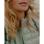 Женский стеганый жилет Iqoniq Meru из переработанного полиэстера AWARE™, 70 г/м² арт. T4702.023.XS Женский стеганый жилет Iqoniq Meru из переработанного полиэстера AWARE™, 70 г/м² арт. T4702.023.XS