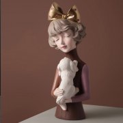 Статуэтка "Девушка со щенком"