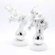 Набор статуэток "Слоны на шарах"