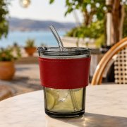Стакан стеклянный с трубочкой и капхолдером Karamel, бордовый арт. 56003.40