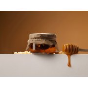 Мед с сосновыми шишками и кедровыми орехами