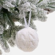 Вязаный шарик «Магия зимы»