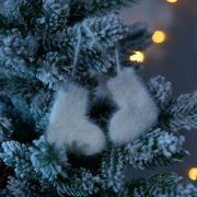 Подвеска на елку «Вьюшка», носочки, белая