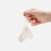 Подвеска на елку «Вьюшка», варежки, белая