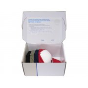 Коробка с образцами бейсболок из переработанных материалов