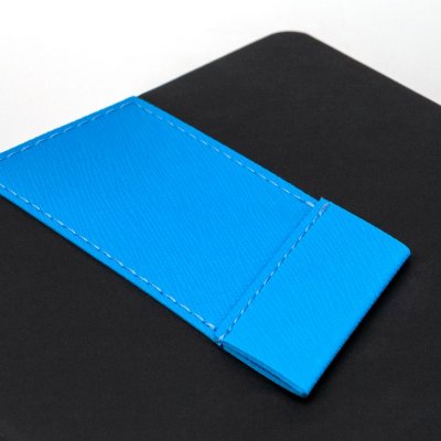 Ежедневник Bookmark, недатированный, черный с голубым арт. 21180.14
