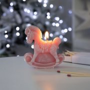 Свеча фигурная «Лошадка-качалка», розовая