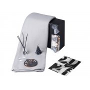 Подарочный набор «Re:Home» с пледом, свечой и диффузором