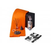 Подарочный набор «Re:Home» с пледом, свечой и диффузором