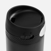 Термостакан X1 с цветной кнопкой, черный с белым арт. 19941.36 Термостакан X1 с цветной кнопкой, черный с белым арт. 19941.36