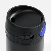 Термостакан X1 с цветной кнопкой, черный с синим арт. 19941.34 Термостакан X1 с цветной кнопкой, черный с синим арт. 19941.34