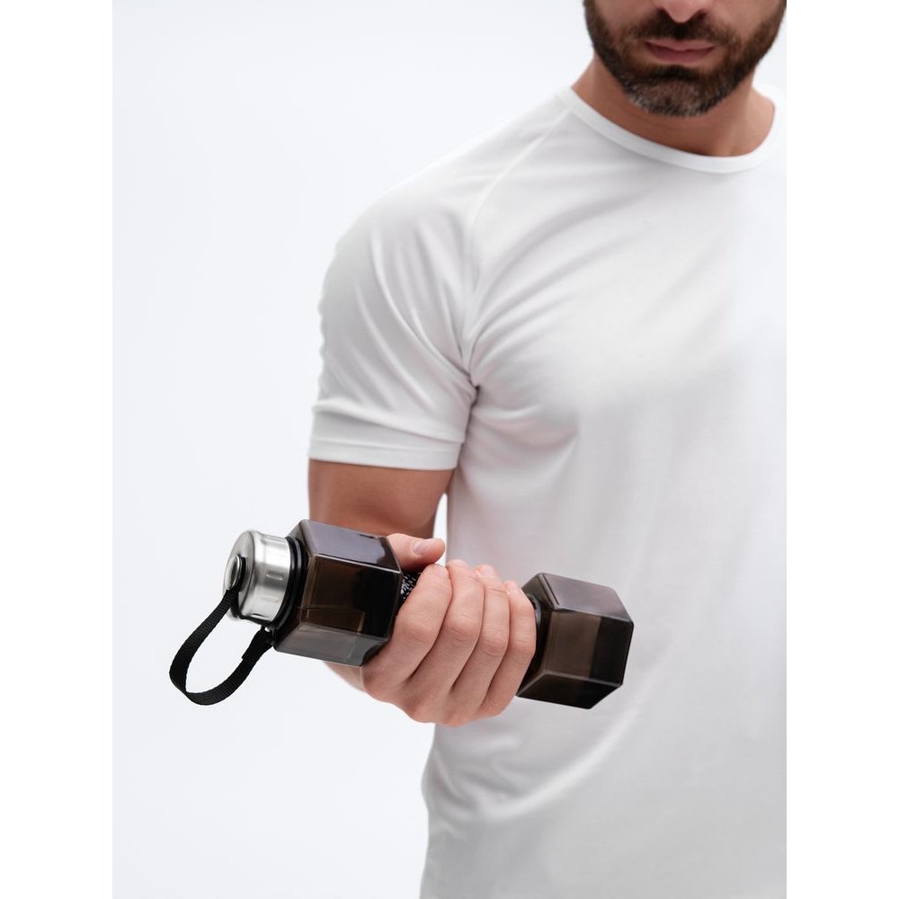 Бутылка для воды Hantelis, черная арт. 18599.30 Бутылка для воды Hantelis, черная арт. 18599.30