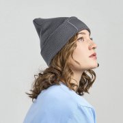 Шапка вязаная  двойная Wind-S с патчем Красный арт. 254431-S.08