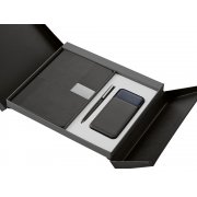 Подарочный набор «Tesla» с блокнотом А5, ручкой и пауэрбенком на 10 000 mAh