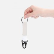Брелок с карабином Manlig, белый арт. 18637.60