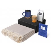 Подарочный набор «Re:y. Nest» с пледом, кружкой и вареньем