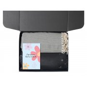 Подарочный набор «Re:f. Shelter» с пледом, зеркалом, свечой и диффузором