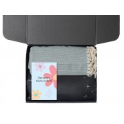 Подарочный набор «Re:f. Shelter» с пледом, зеркалом, свечой и диффузором