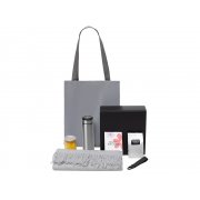 Подарочный набор «Re:f. Walk» с палантином, шопером и термосом арт. 210120.17 Подарочный набор «Re:f. Walk» с палантином, шопером и термосом арт. 210120.17