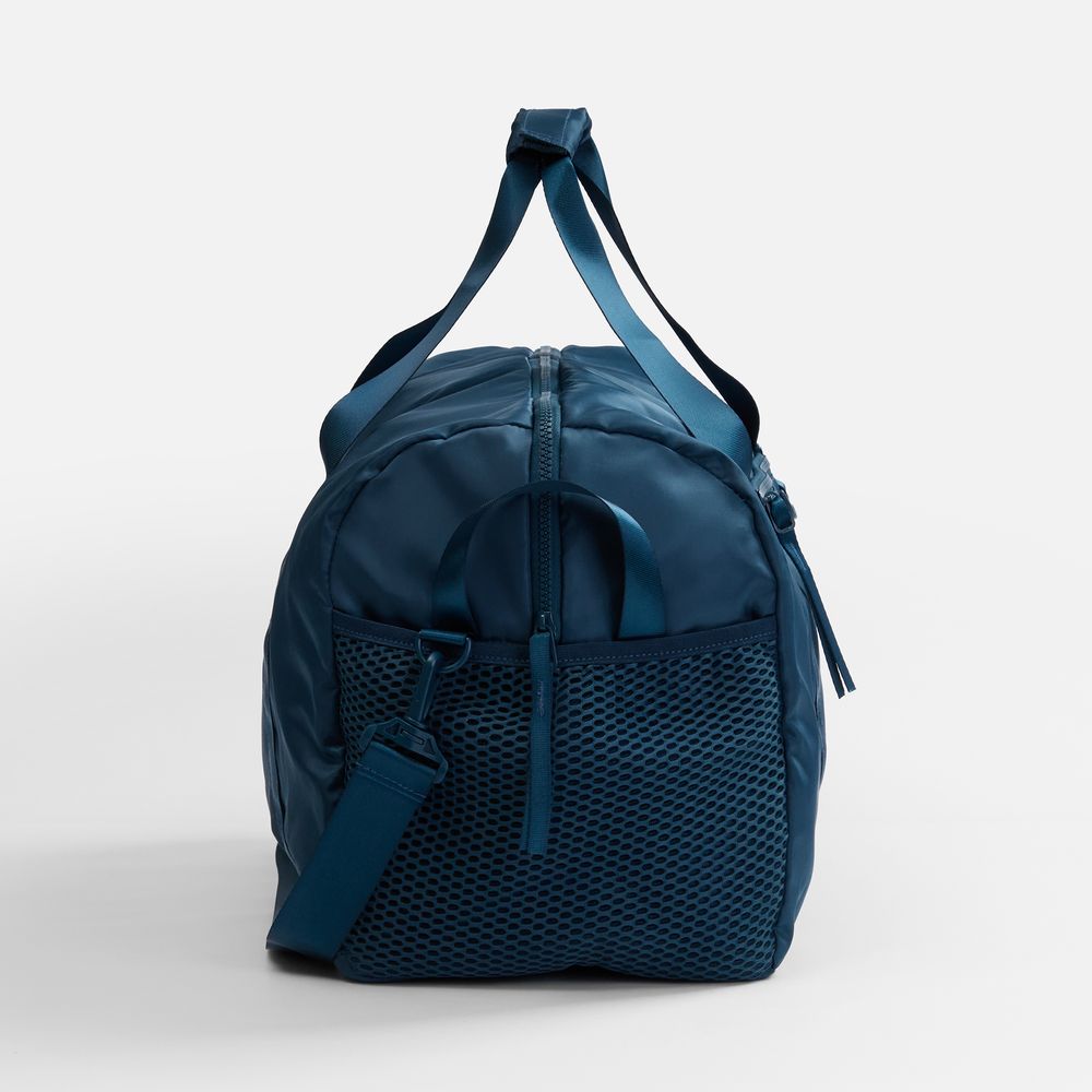 Спортивная сумка Verkko, темно-синяя арт. 18698.43 Спортивная сумка Verkko, темно-синяя арт. 18698.43