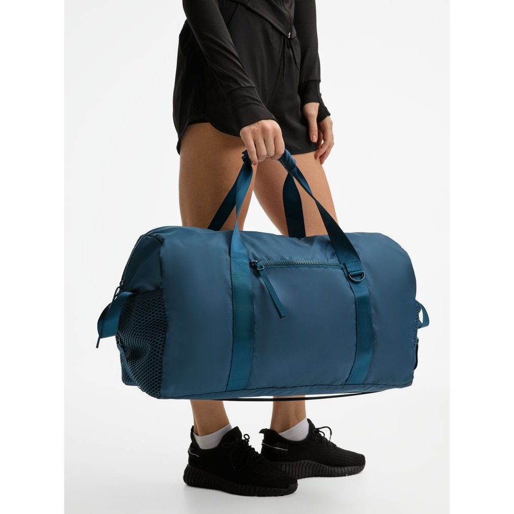 Спортивная сумка Verkko, темно-синяя арт. 18698.43 Спортивная сумка Verkko, темно-синяя арт. 18698.43