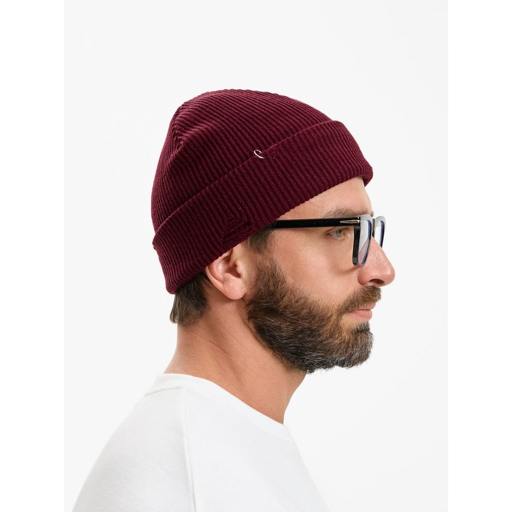 Шапка Ribelle, темно-красная (винная) арт. 19066.56 Шапка Ribelle, темно-красная (винная) арт. 19066.56