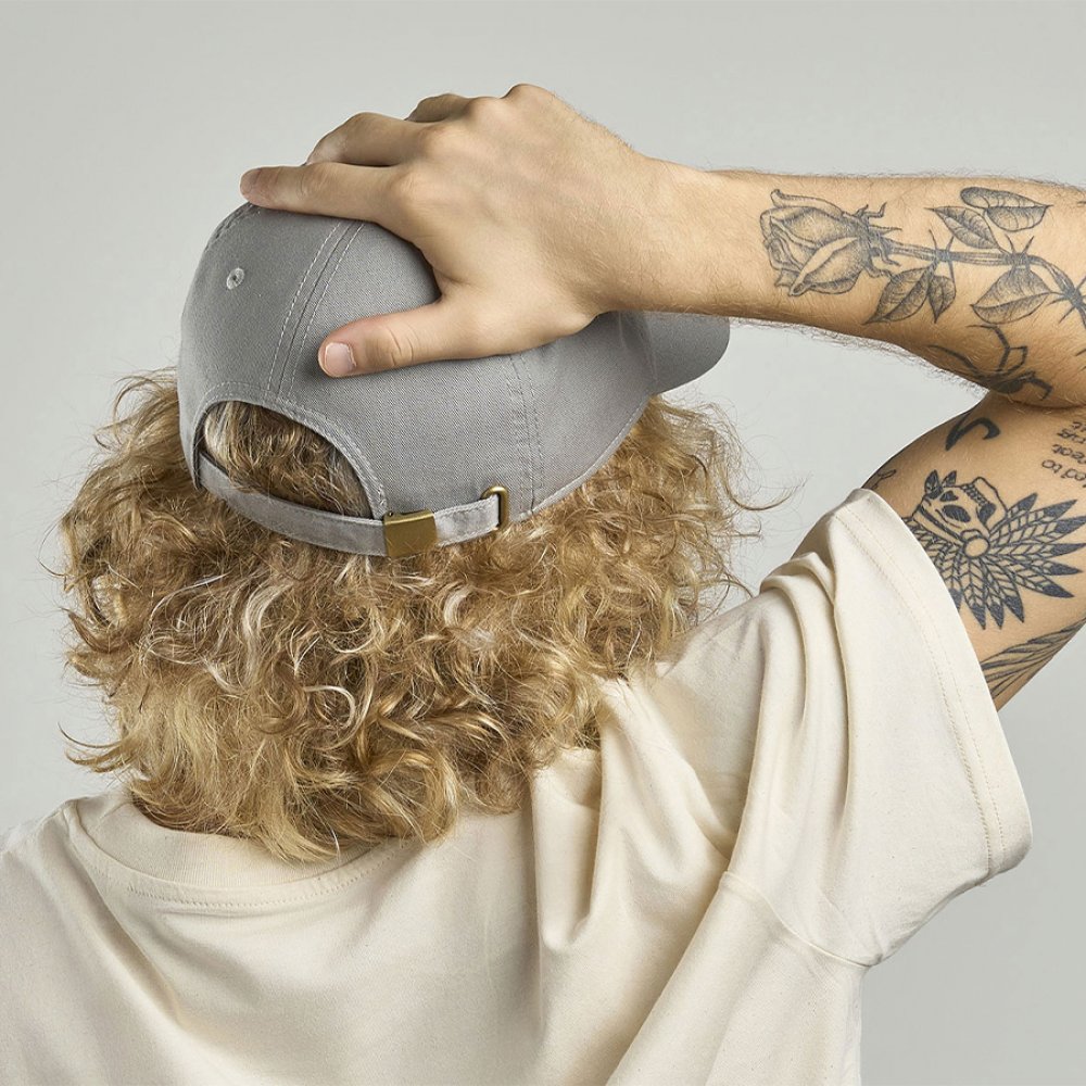 Бейсболка DAD HAT-S, 6 клиньев, металлическая застежка Белый арт. 25462-S.01 Бейсболка DAD HAT-S, 6 клиньев, металлическая застежка Белый арт. 25462-S.01