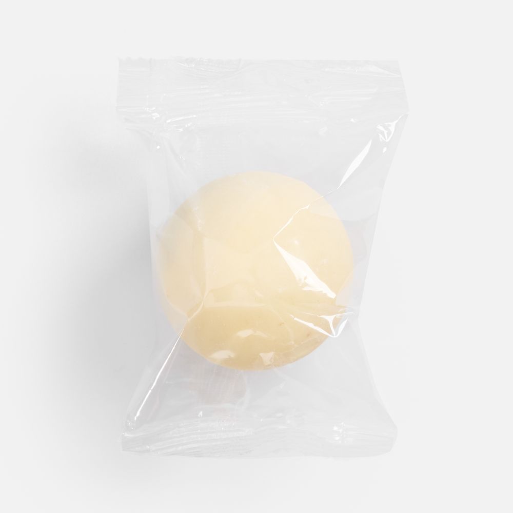 Шоколадная бомбочка Sweet Spot, голубая матча арт. 20559.02 Шоколадная бомбочка Sweet Spot, голубая матча арт. 20559.02