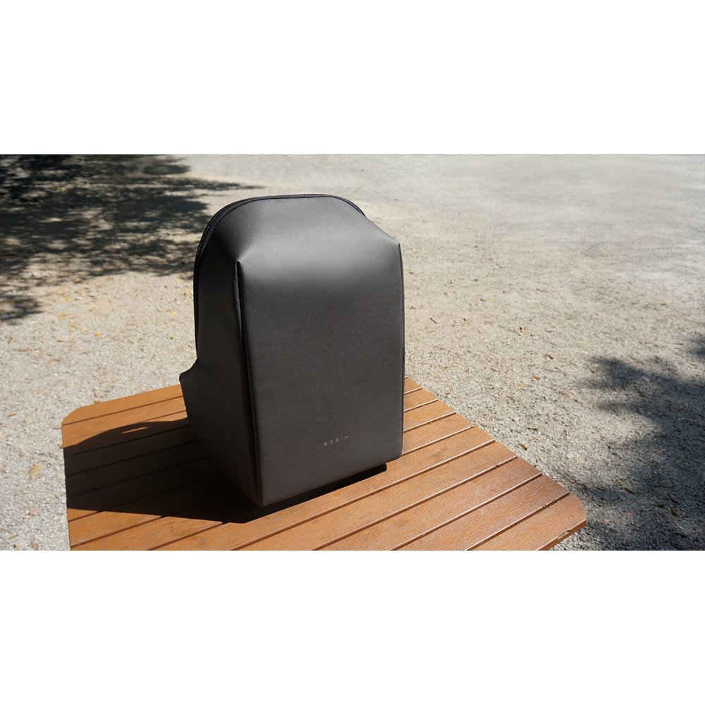Рюкзак KORIN HiPack 43х33х16 см, черный арт. K11C Рюкзак KORIN HiPack 43х33х16 см, черный арт. K11C