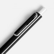 Ручка шариковая Outliner, черная с белым