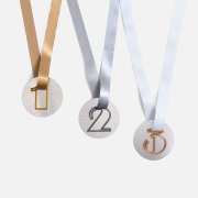 Медаль Fundo, серебристая с 3D-подвеской Symbol, цифра 3 арт. 20563.13