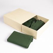 Набор подарочный Green Christmas: шапка, варежки, перчатки в коробке Темно-зелёный арт. 39549/17