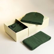 Набор подарочный Green Christmas: шапка, варежки, перчатки в коробке Темно-зелёный арт. 39549/17