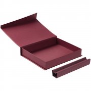 Коробка Duo под ежедневник и ручку, бордовая арт. 1639.55 Коробка Duo под ежедневник и ручку, бордовая арт. 1639.55