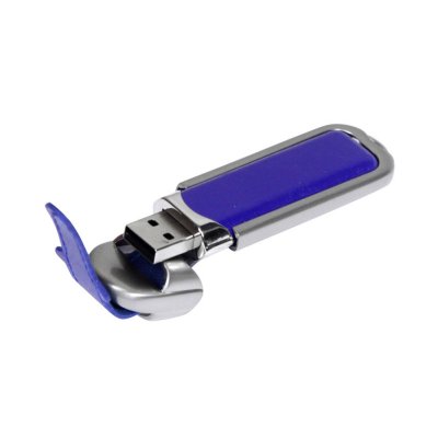 USB 2.0- флешка на 8 Гб с массивным классическим корпусом