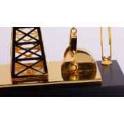 Подставка с часами "Нефтяная качалка" золотистый