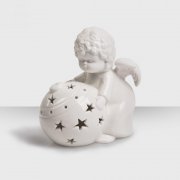 Подсвечник "Ангел с елочным шаром" белый
