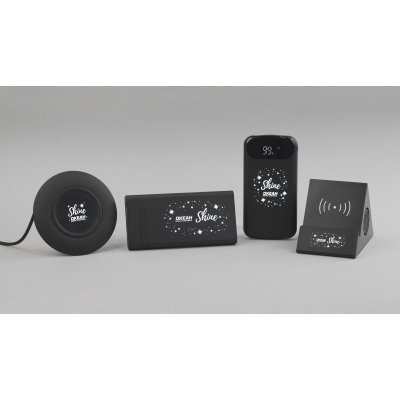 Беспроводное зарядное устройство "Shine SOFTTOUCH", 8000 mAh с подсветкой логотипа и цифровым индикатором заряда черный