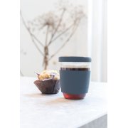 Стакан из боросиликатного стекла Ukiyo с силиконовой крышкой и держателем