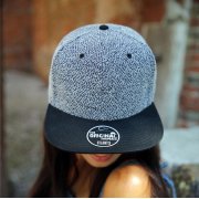 Бейсболка KIK, 6 клиньев, пластиковая застежка Красный