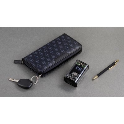 Зарядное (22.5W) устройство "Inside" 9000 mAh с прозрачным корпусом и цифровым индикатором заряда/напряжения/силы тока черный