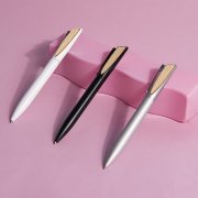 Ручка шариковая SOLO Белый арт. 38023/01 Ручка шариковая SOLO Белый арт. 38023/01