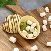 Шоколадная бомбочка «Матча латте» арт. 13733.08 Шоколадная бомбочка «Матча латте» арт. 13733.08