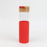 Бутылка стеклянная с силиконовой манжетой и бамбуковой крышкой Glass, красная