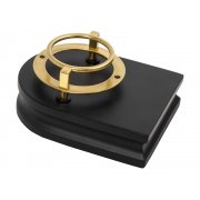 Часы «Магистр» с цепочкой на деревянной подставке