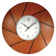 Часы настенные коричневый