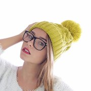 Шапка VOGUE, зеленый, верх: 100% акрил, подкладка: 100% полиэстер Зеленый